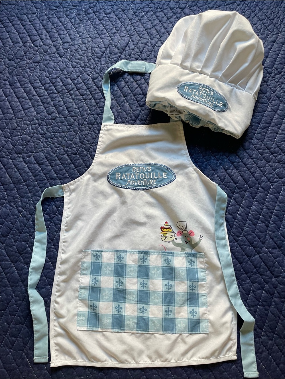 Disney Remy's Ratatouille Adventure Kids Chef Set - Light Blue and White